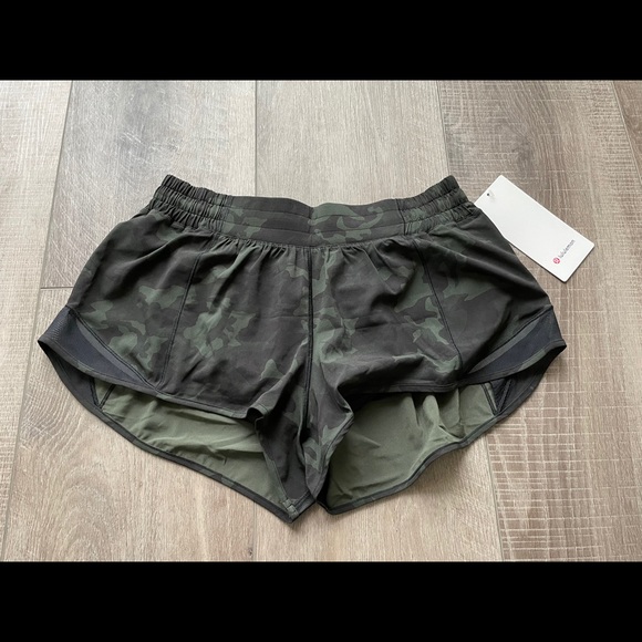 Lululemon Hotty Hot Short II in Incognito Camo - Picture 3 of 5